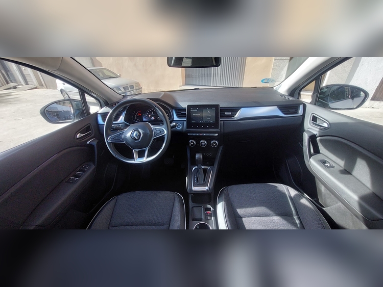 Renault Captur 1.3 TCE 140CV foto 8